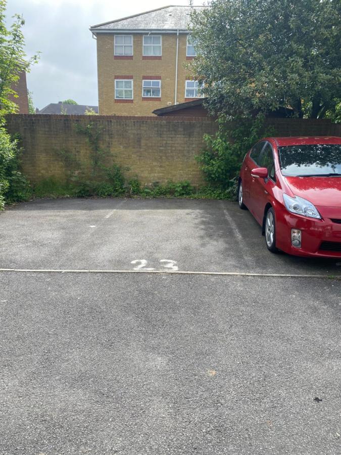 Vibrant Single Room Only For One Adult Southall Exterior foto